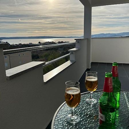Apartment Marko With A Beautiful View Of The Sea Kaštel Sućurac Exteriér fotografie