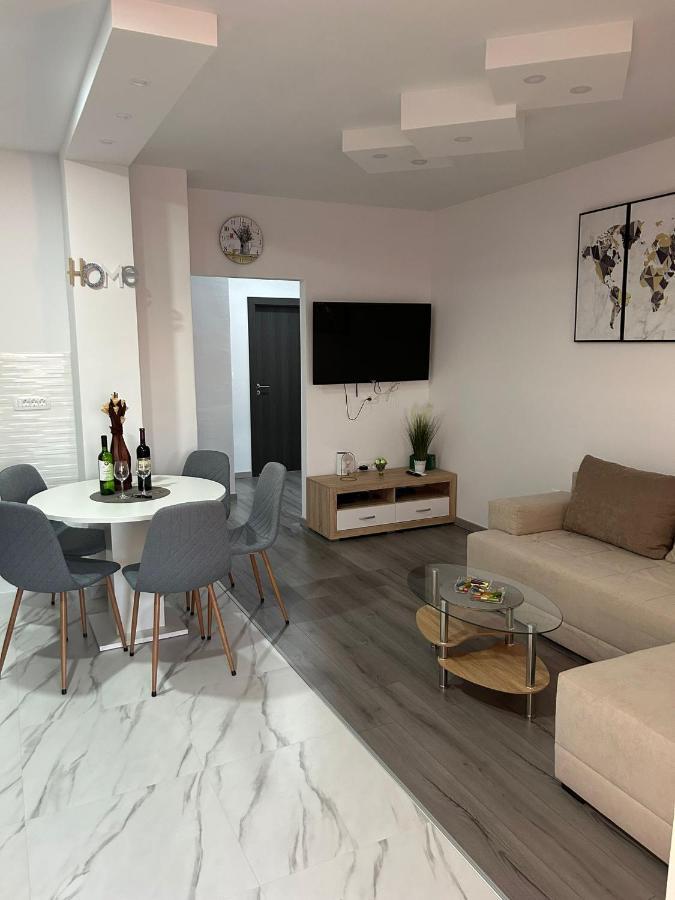 Apartment Marko With A Beautiful View Of The Sea Kaštel Sućurac Exteriér fotografie